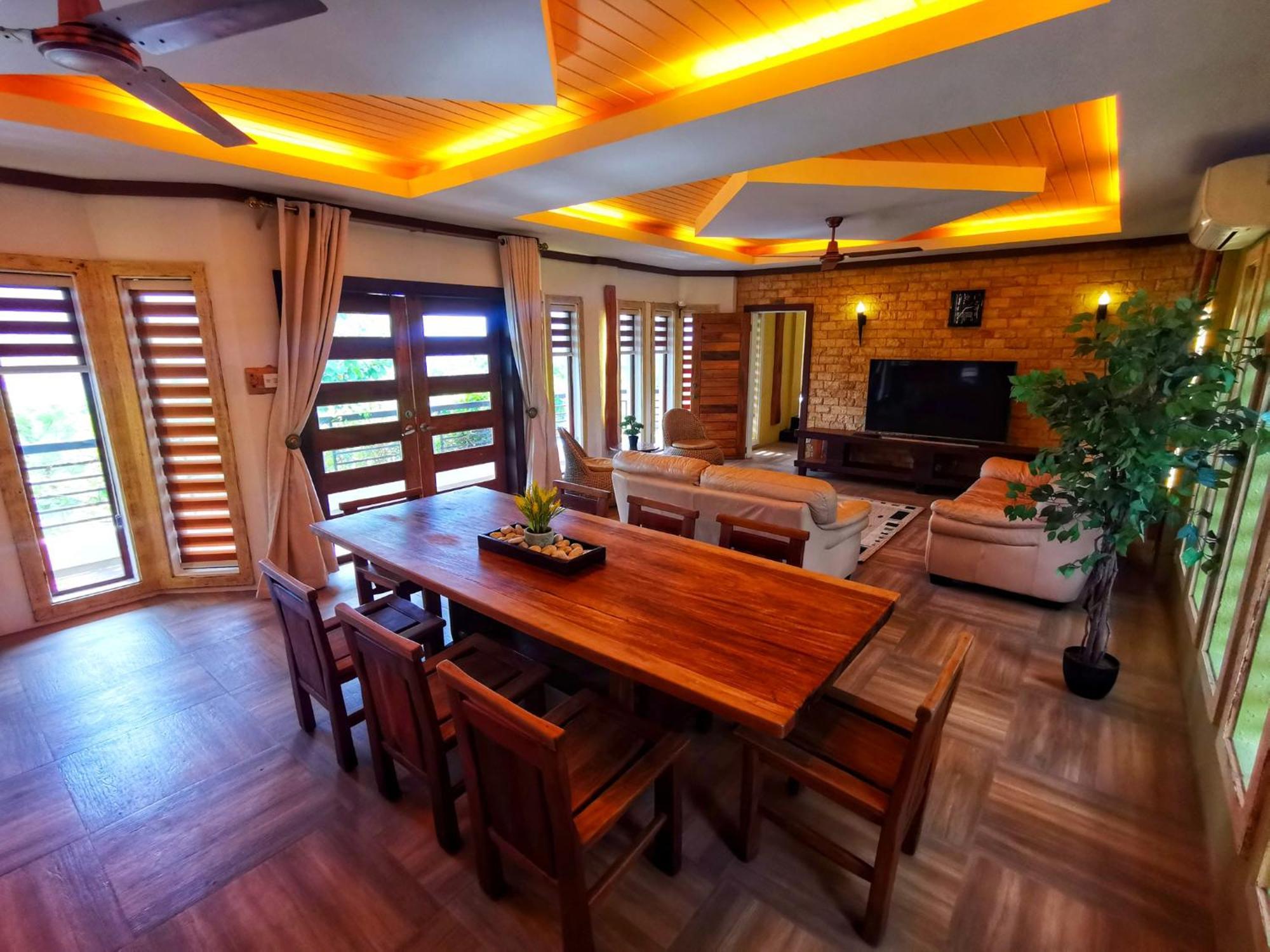 Castle View Hotel Samal Exterior photo