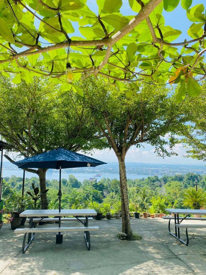 Castle View Hotel Samal Exterior photo