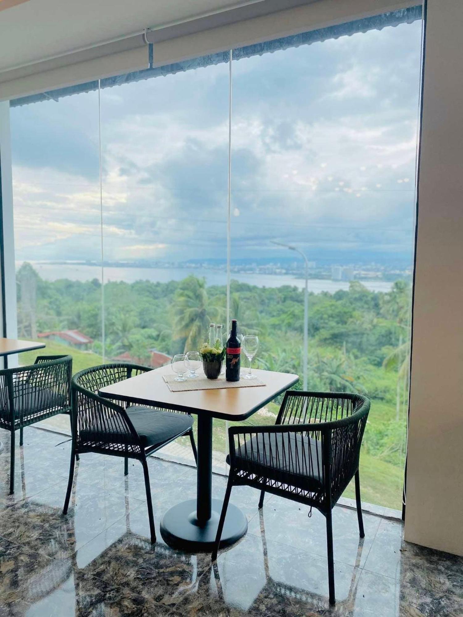 Castle View Hotel Samal Exterior photo