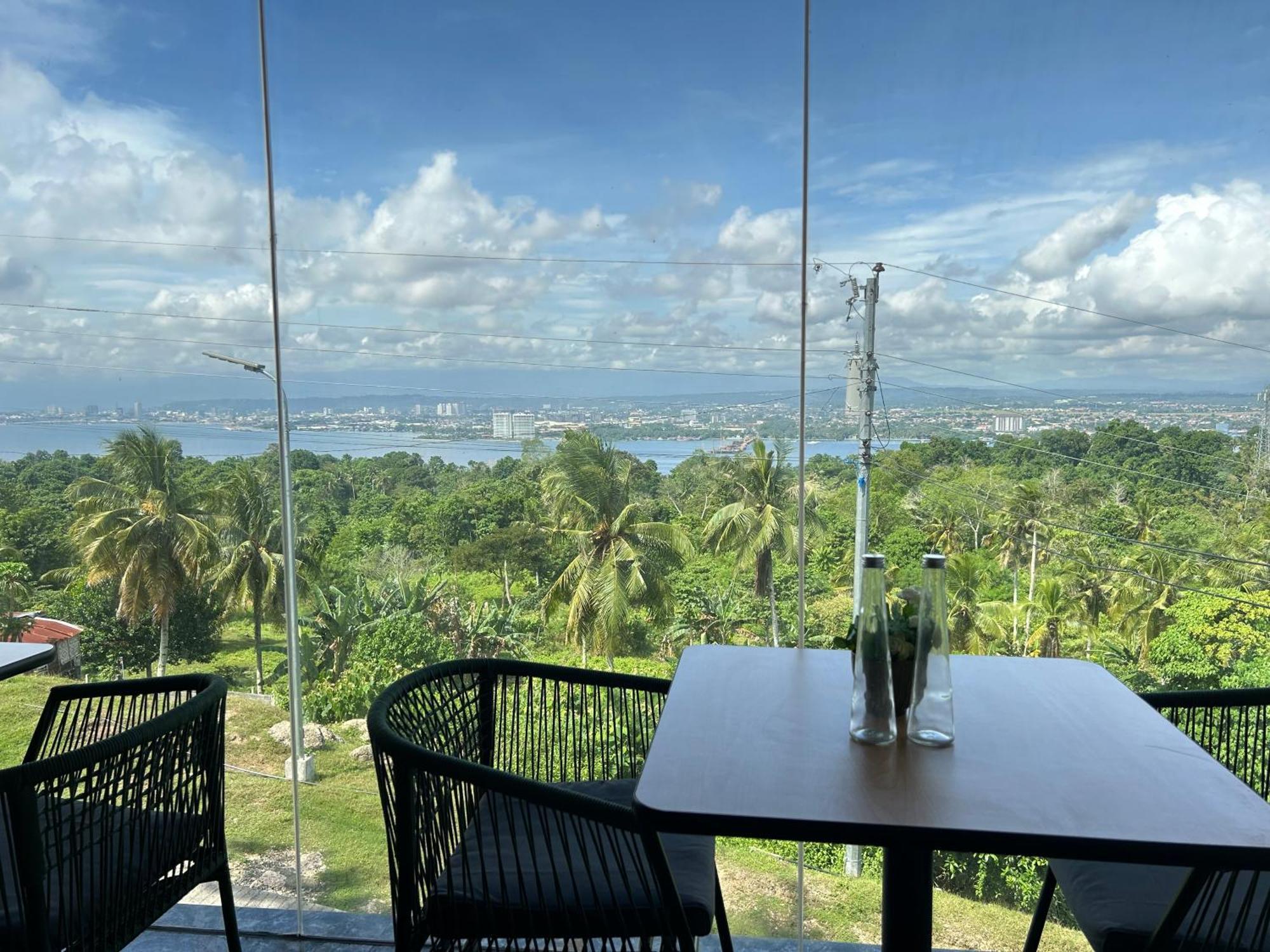 Castle View Hotel Samal Exterior photo