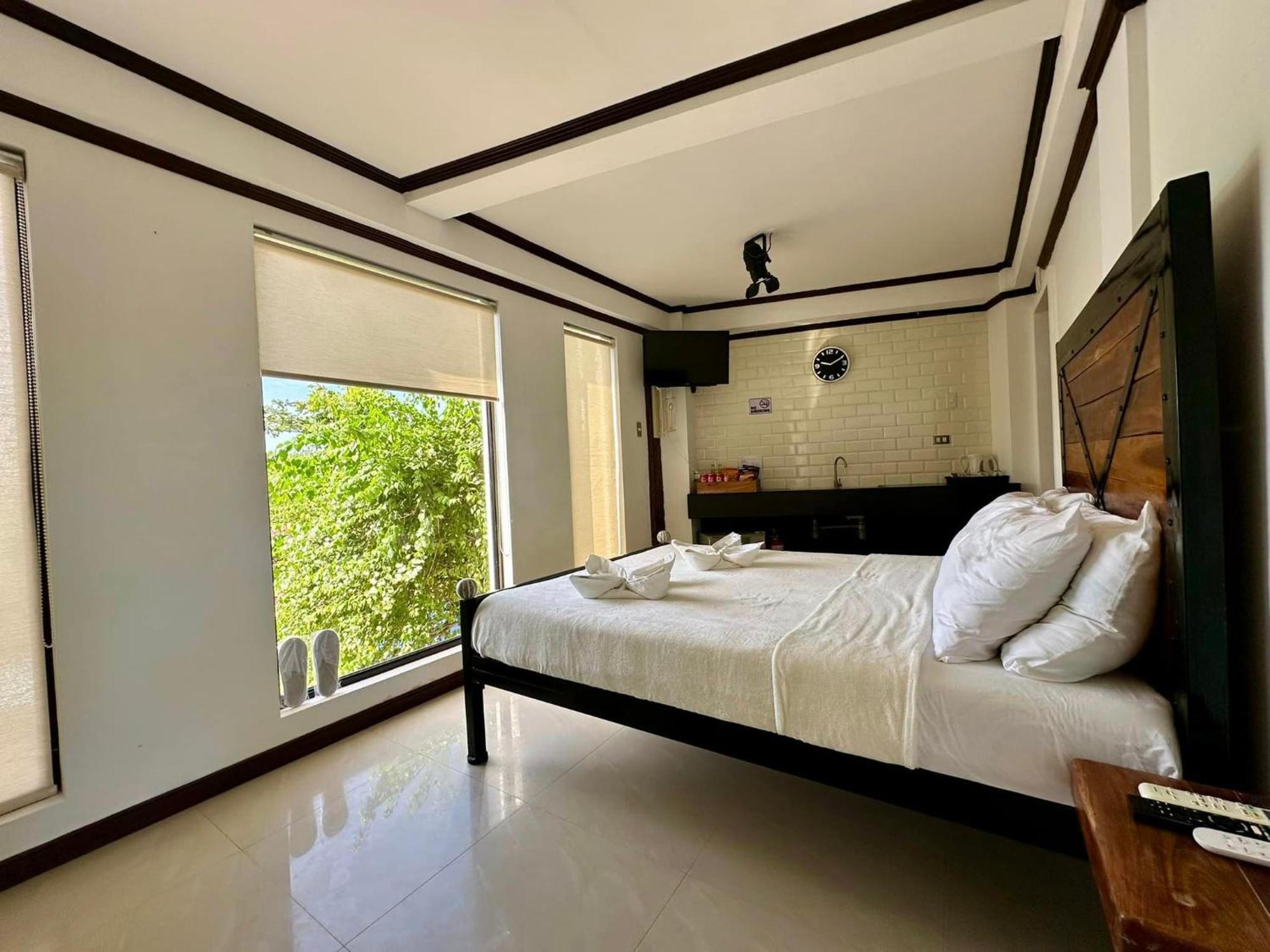 Castle View Hotel Samal Exterior photo